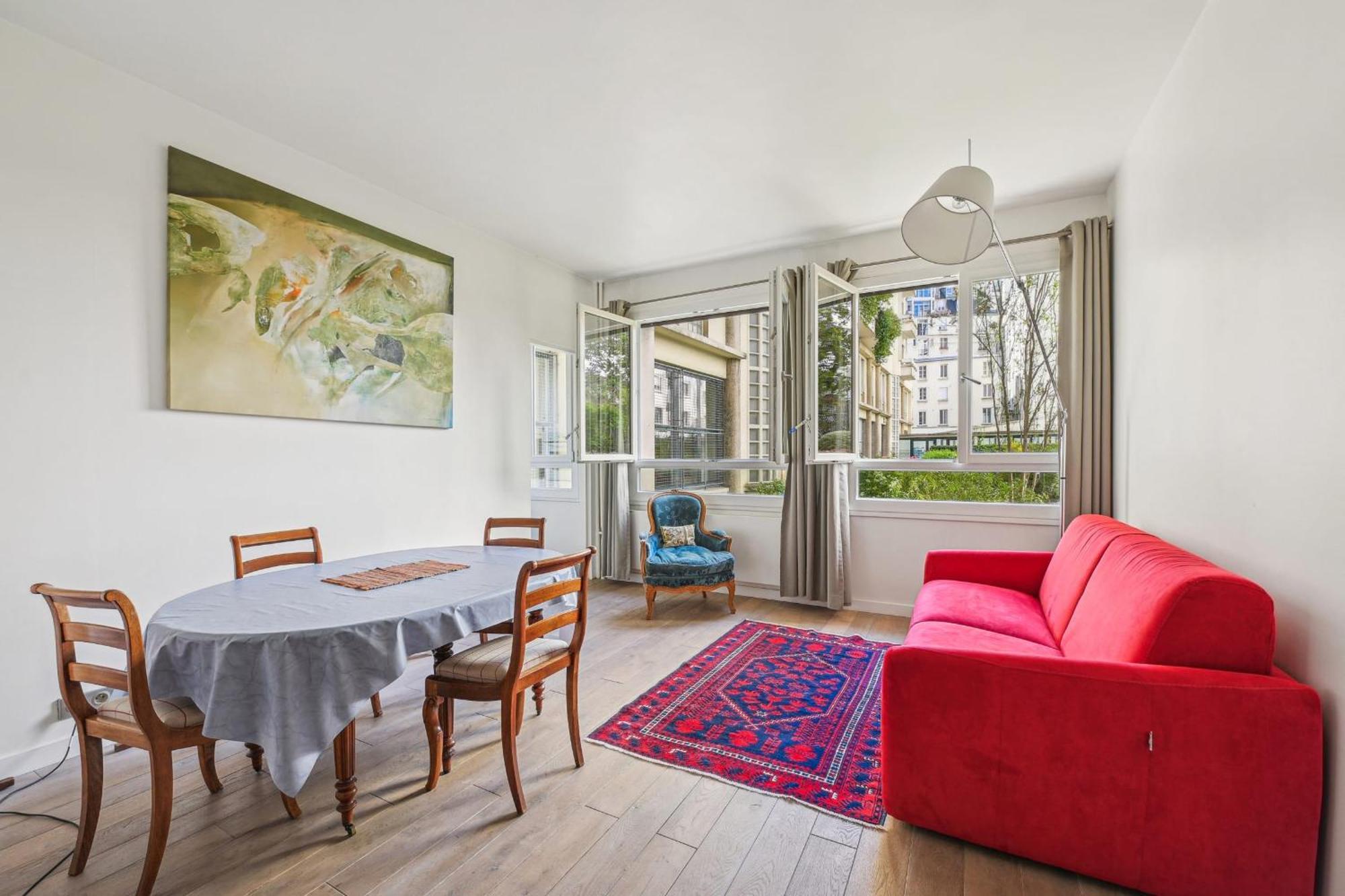 Branly - Franco Russe 1bdr B'your Appartement Parijs